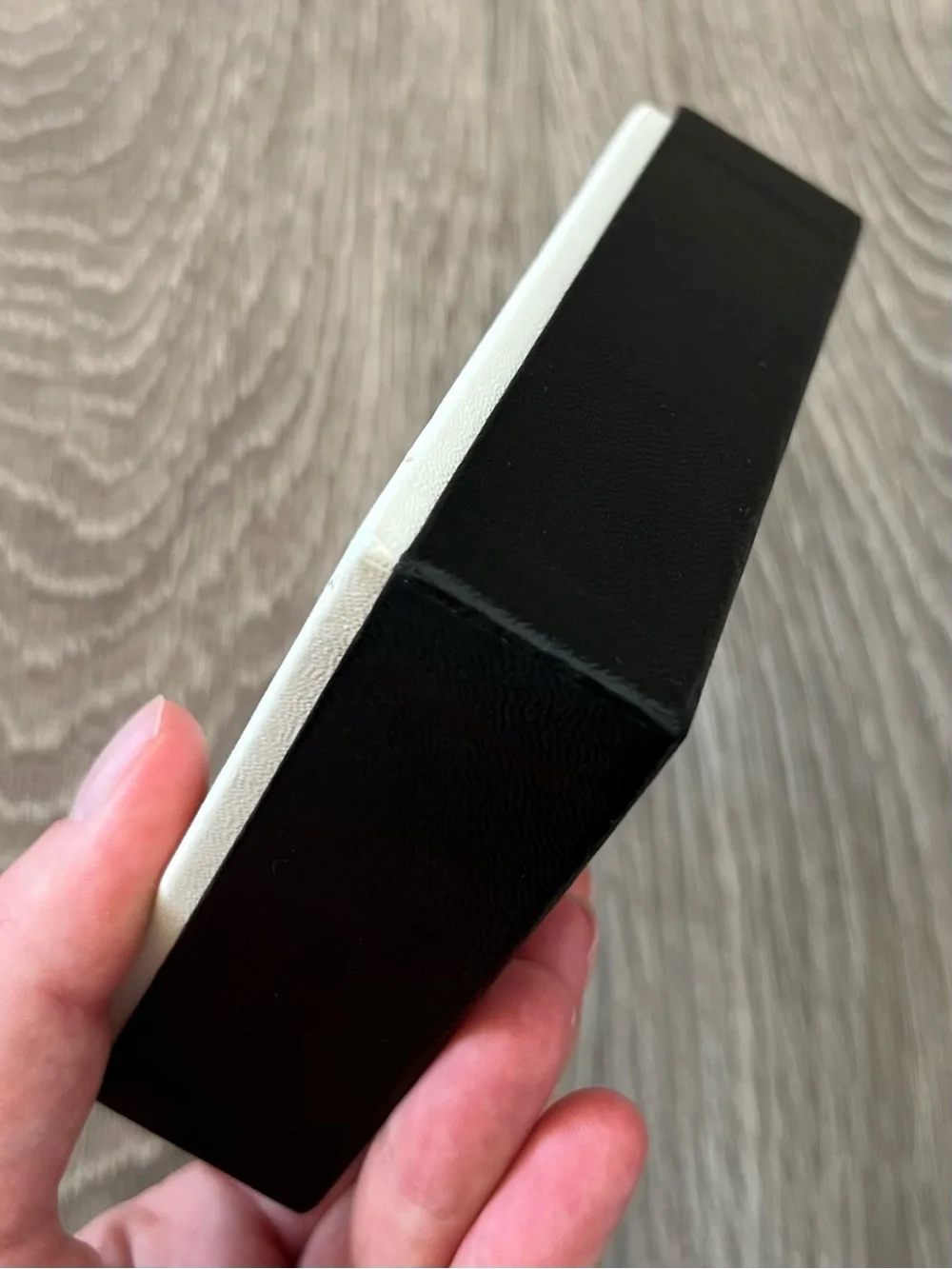 Chanel Box (BB383)